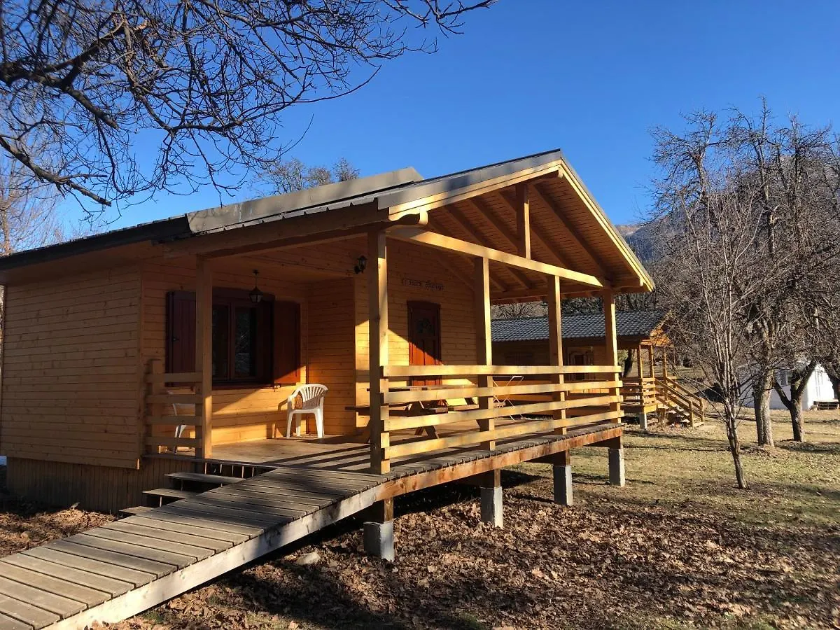Camping, Hôtel De Plein Air Les Cariamas Châteauroux-les-Alpes Camping