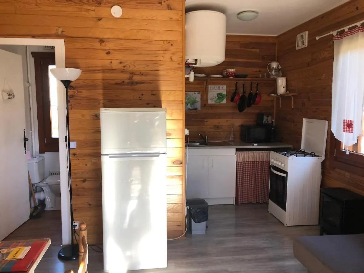 Camping, Hôtel De Plein Air Les Cariamas Châteauroux-les-Alpes 3*,