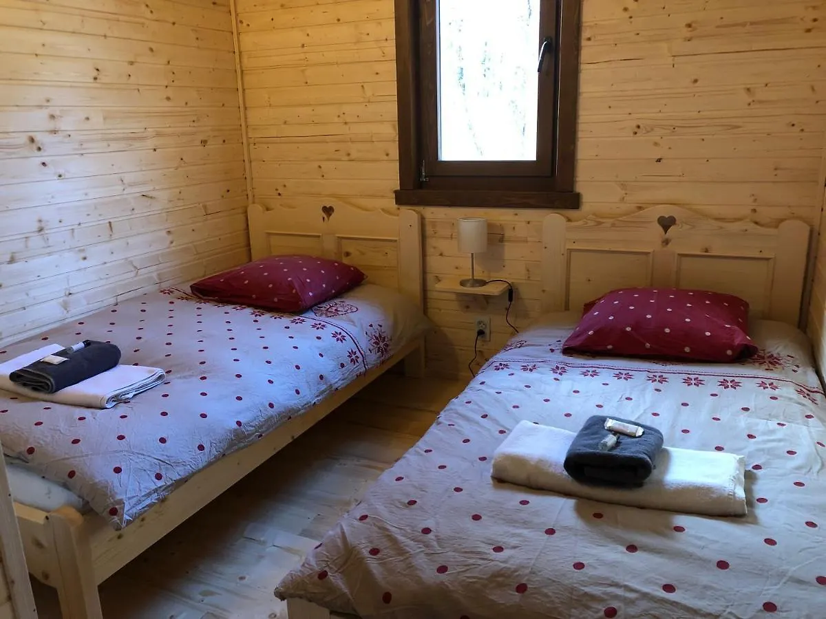 Camping, Hôtel De Plein Air Les Cariamas Châteauroux-les-Alpes