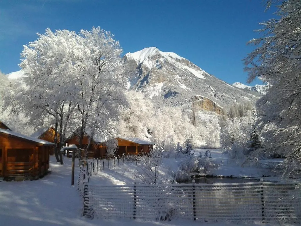 Camping, Hôtel De Plein Air Les Cariamas Châteauroux-les-Alpes France