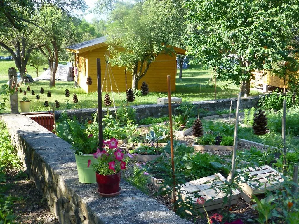 Camping Camping, Hôtel De Plein Air Les Cariamas Châteauroux-les-Alpes