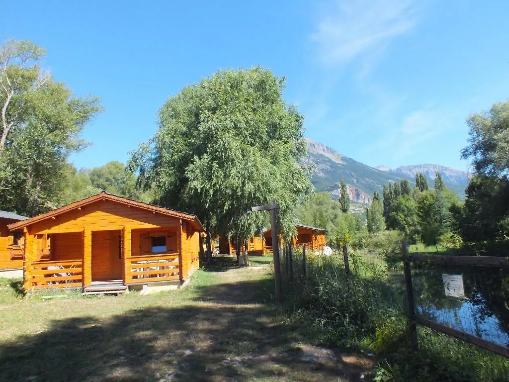 Camping, Hôtel De Plein Air Les Cariamas Châteauroux-les-Alpes Camping