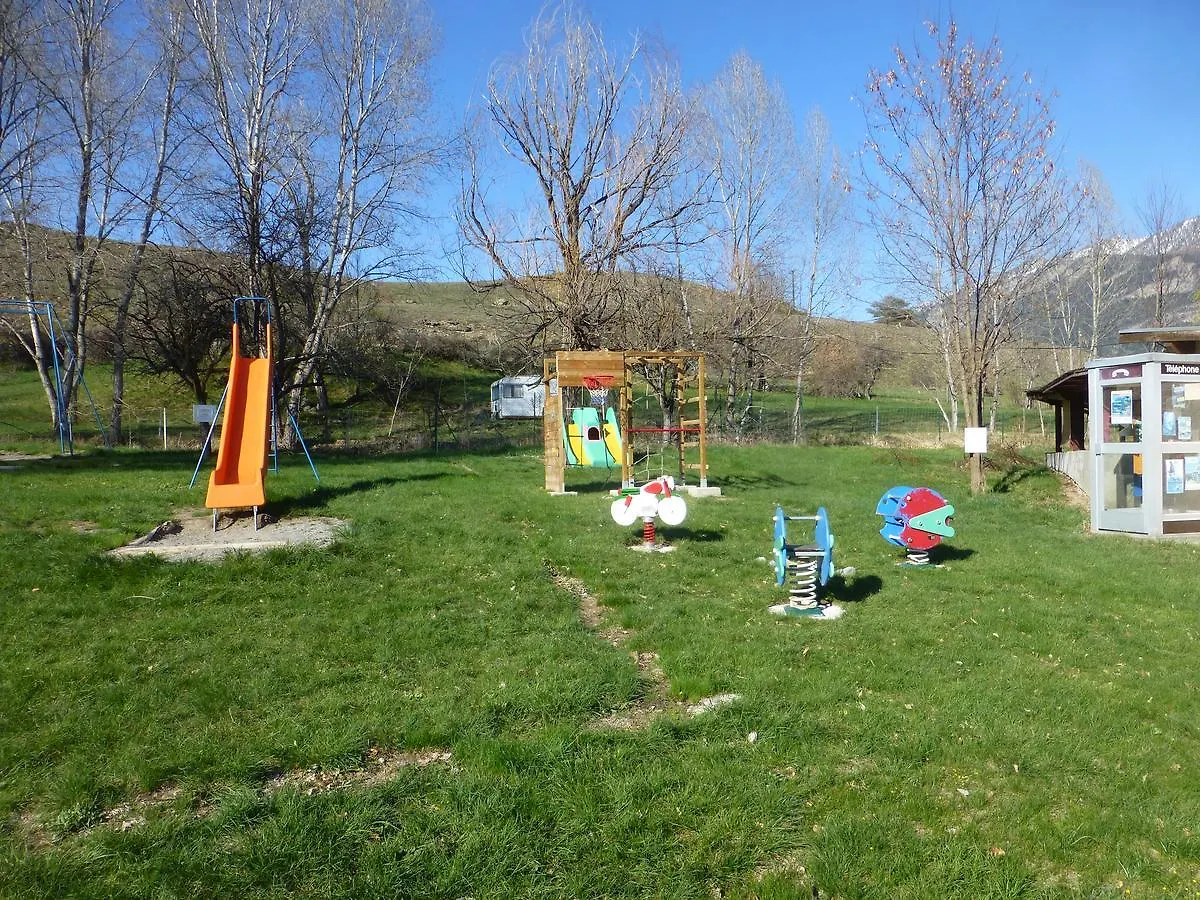 Camping, Hôtel De Plein Air Les Cariamas Châteauroux-les-Alpes 3*,