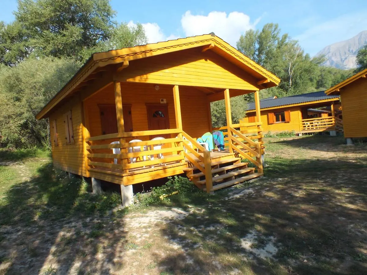 Camping, Hotel De Plein Air Les Cariamas Chateauroux-les-Alpes France