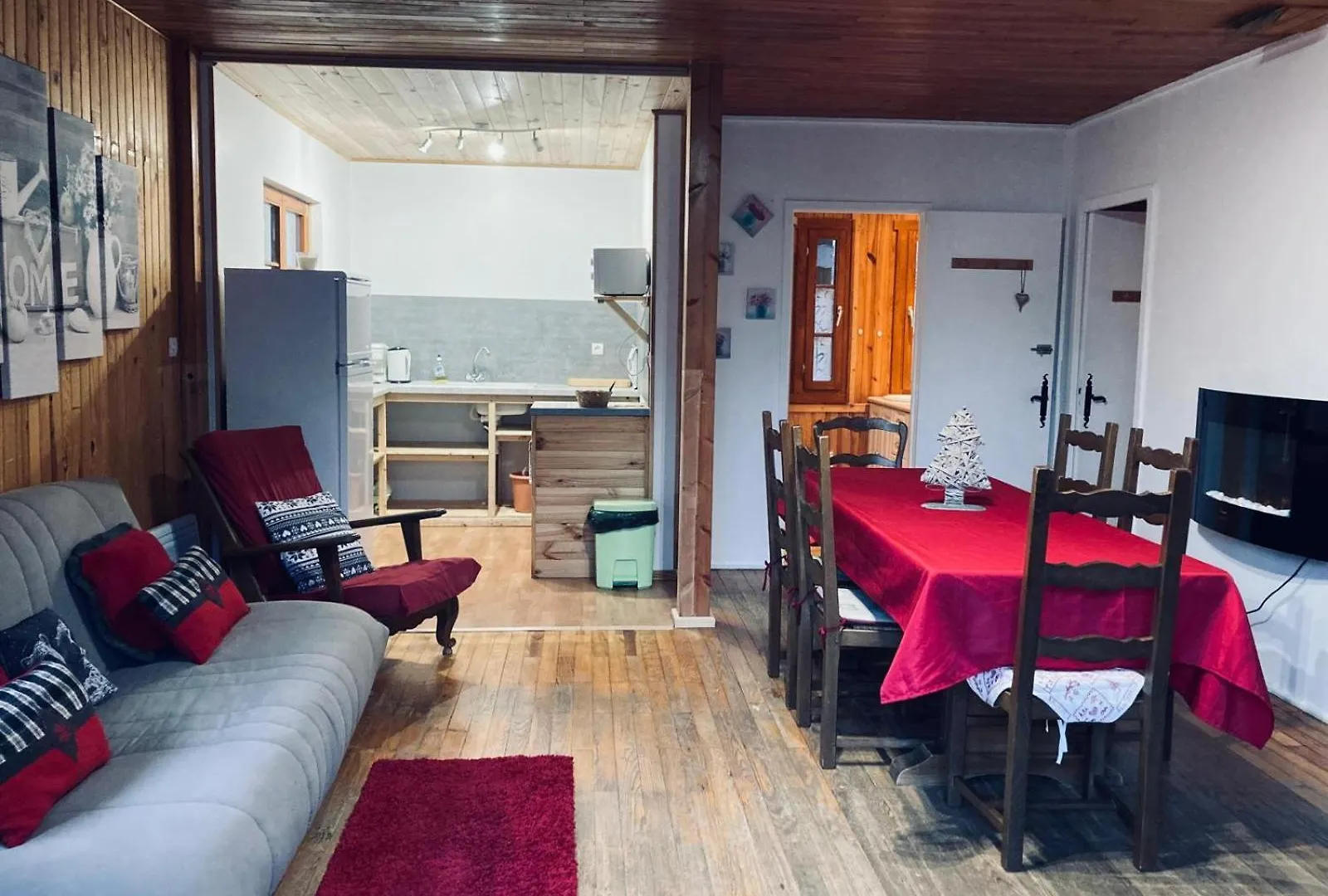 Campsite Camping, Hotel De Plein Air Les Cariamas Chateauroux-les-Alpes