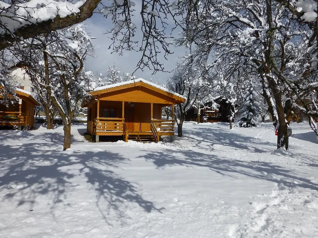 Camping, Hotel De Plein Air Les Cariamas Chateauroux-les-Alpes Campsite
