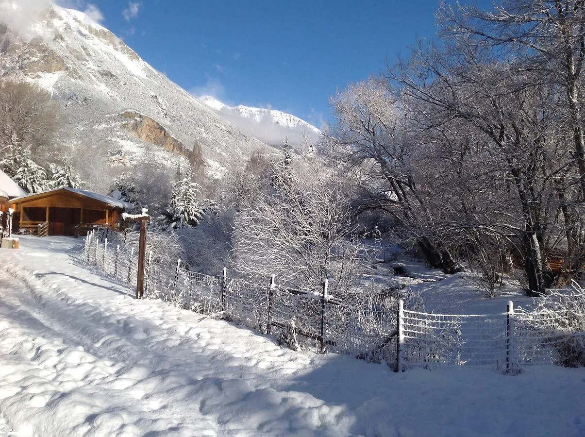 Camping, Hotel De Plein Air Les Cariamas Chateauroux-les-Alpes Campsite