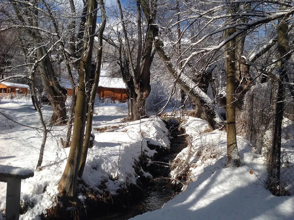 Camping, Hotel De Plein Air Les Cariamas Chateauroux-les-Alpes
