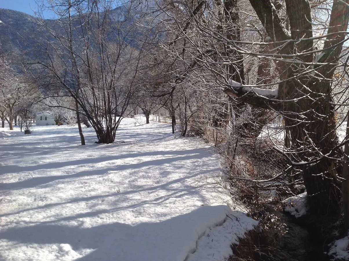 Campsite Camping, Hotel De Plein Air Les Cariamas Chateauroux-les-Alpes